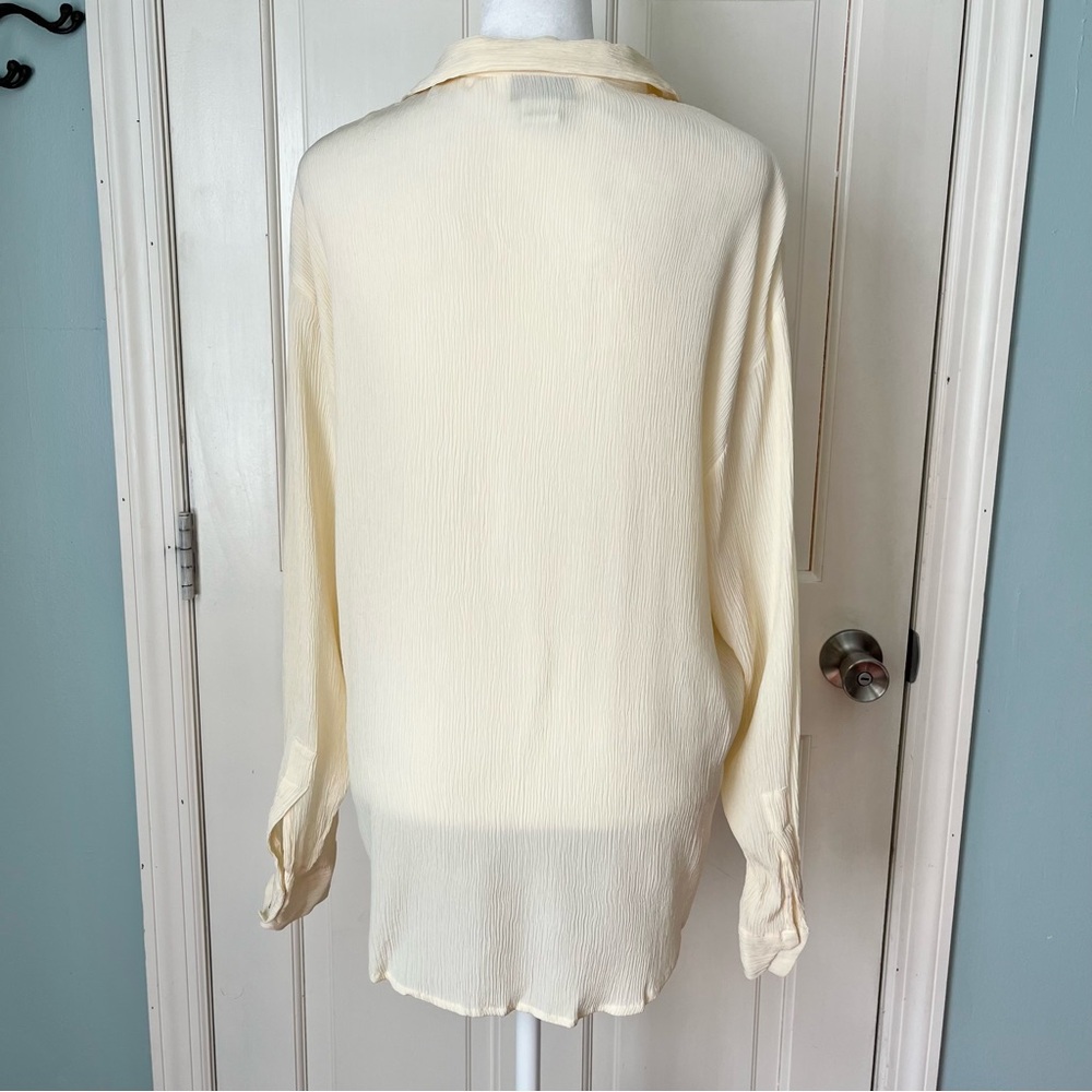 Vintage 100% Silk Butter Yellow Plisse Button Down Shirt Top Large Quiet Luxury - Picture 9 of 10